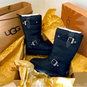 UGG Kensington Sutter Boots in Black Leather ✨
